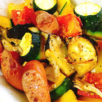 夏野菜とソーセージのオーブン焼き