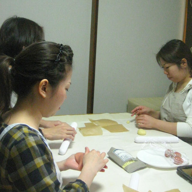 春のおすすめいちごメープルメロンパンのレッスン
