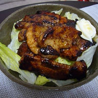 豚照り丼