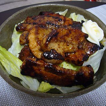 豚照り丼
