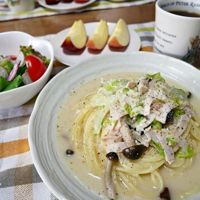 スキムミルクで。白菜とハムのスープ朝パスタ♪　と　入った！＾＾