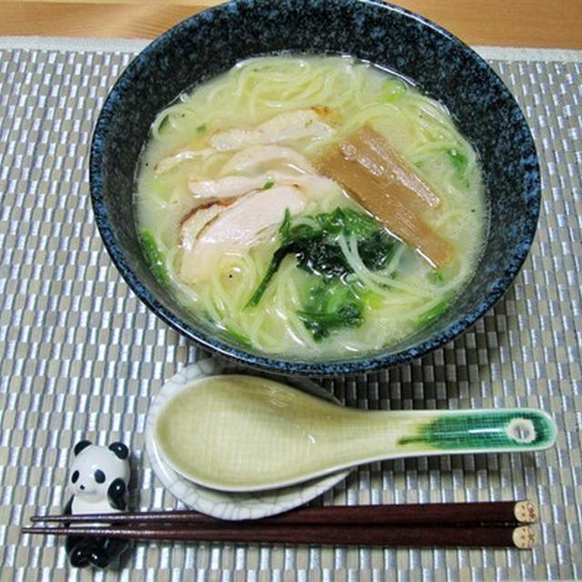 ランチのお次は・・・夜食？　スープが旨い鶏そば