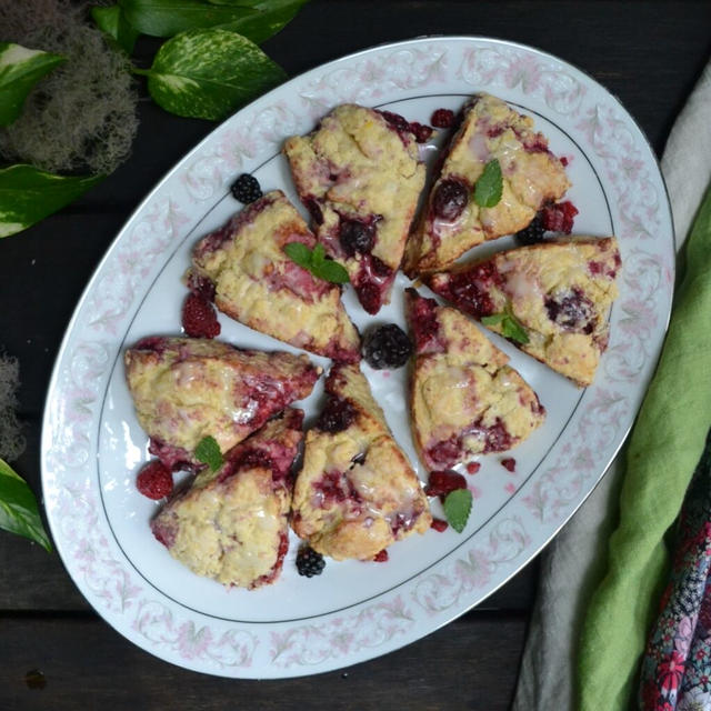 Mix Berry Scones ミックスベリースコーン