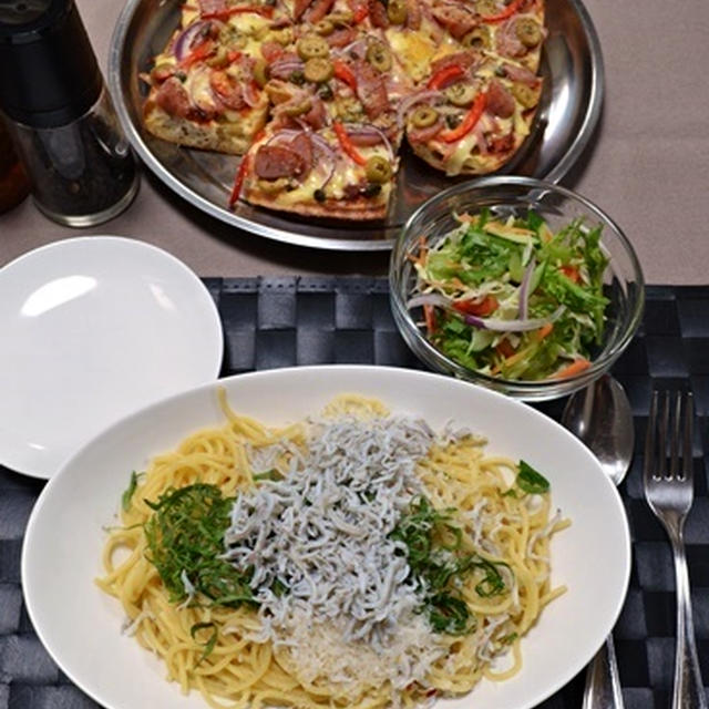 楽して美味しいもの　しらすスパゲッティとバゲットピザ