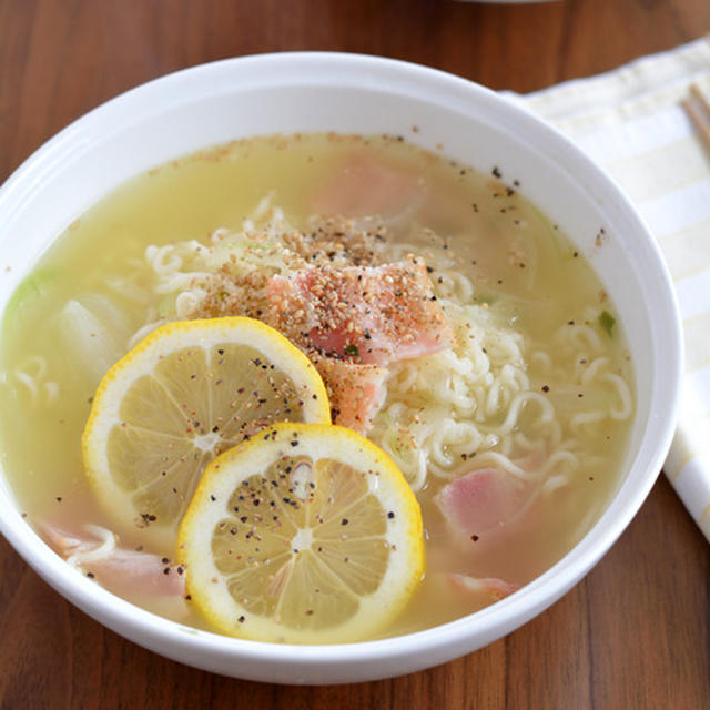 レモンベーコン塩ラーメン。【インスタント麺アレンジ】