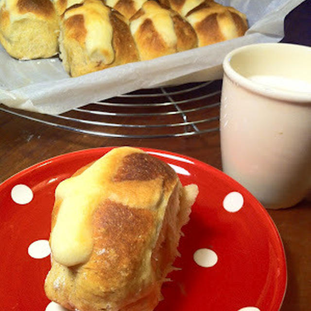 ホットクロスバン Hot cross bun