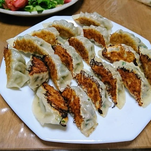 自家製ニラ餃子