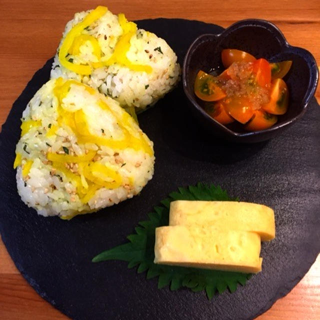 ★朝ごはん★たくあん混ぜおにぎりのワンプレート！