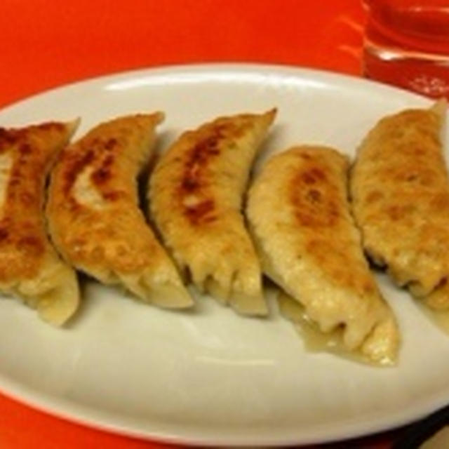 備忘録的な、、、美味しい”とんとん餃子 華苑飯店”