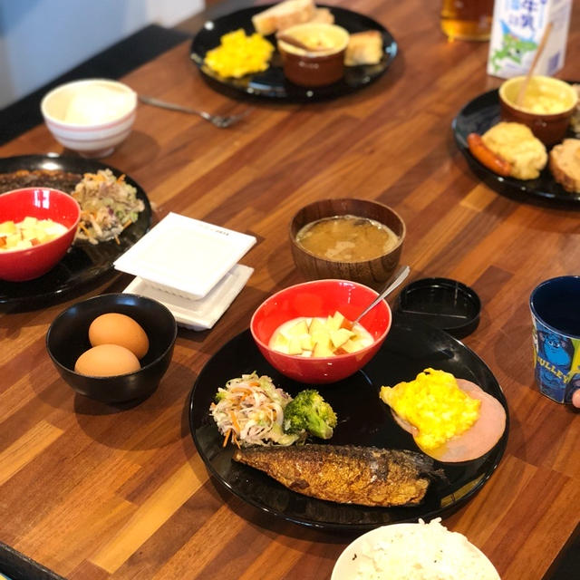 今日から春休みです！朝ごはんです！