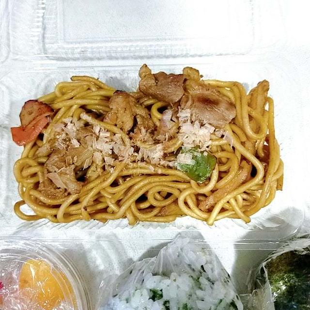 麺は洗う！？【焼きそば】１０月１２日(水)のお弁当