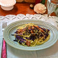 紫キャベツのスパゲッティ・カルボナーラ ～ シャキッと歯応えがアクセント♪ 
