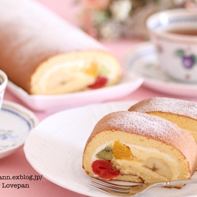 フルーツいっぱいシフォンロールとイタリアンプリン