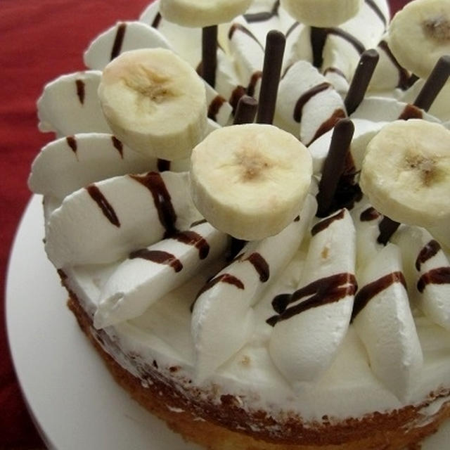 ポッキーとバナナのデコレーションケーキ By イロハさん レシピブログ 料理ブログのレシピ満載