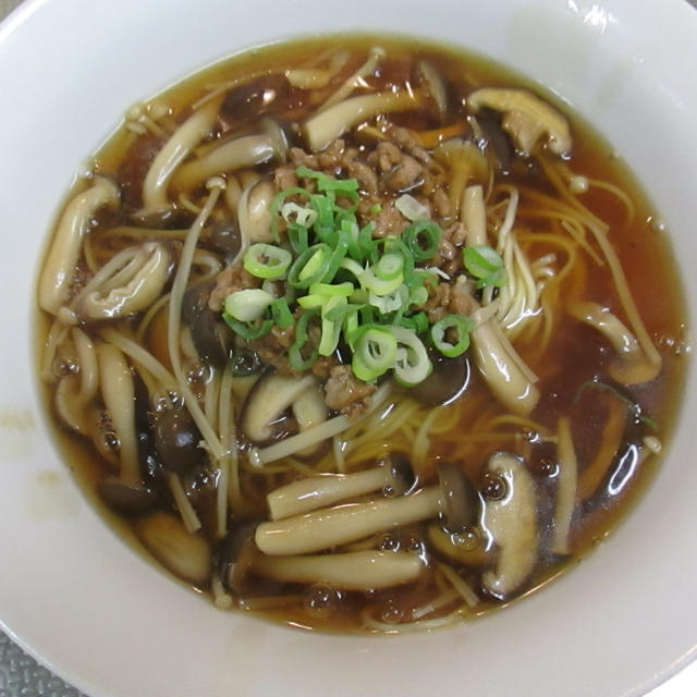 「あんかけきのこラーメン」の実食！