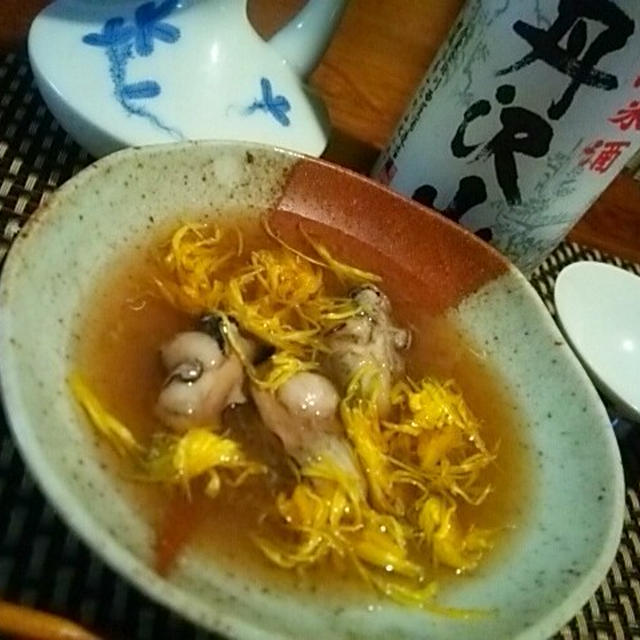 牡蠣の霙煮と燗酒、しめじと牛蒡の豆腐マヨネーズ、秋刀魚の粕漬焼き