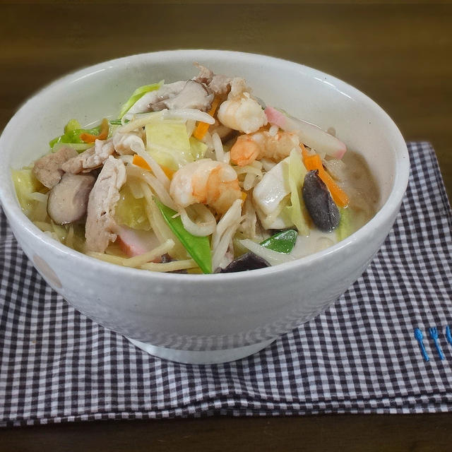 スープが決め手！どっさり シャキシャキ野菜のちゃんぽん麺の作り方