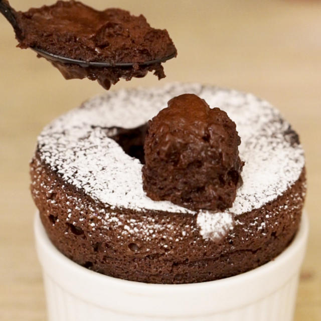 フワフワ！アツアツ！チョコレートスフレの作り方