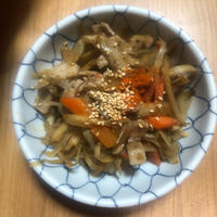 ピリ辛肉入りきんぴら作りました♪