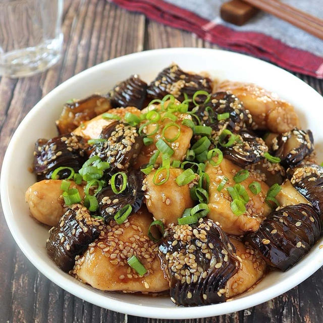 最高の食感です！とろ～りしっとり《鶏むねナスの甘酢ゴマだれ炒め》梅雨入り‥？