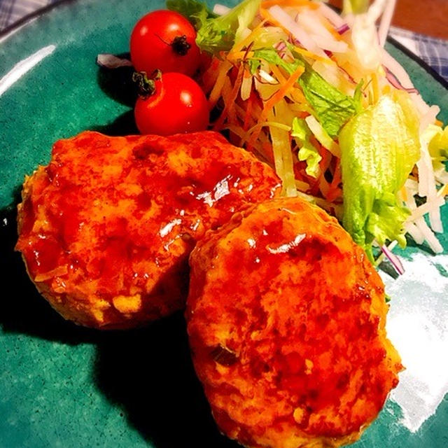 鶏胸肉入り照り焼きお豆腐ハンバーグ