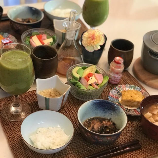 鯖缶となすの煮物 といつものスムージー 和食の朝ごはん 彡 By Mikirinさん レシピブログ 料理ブログのレシピ満載