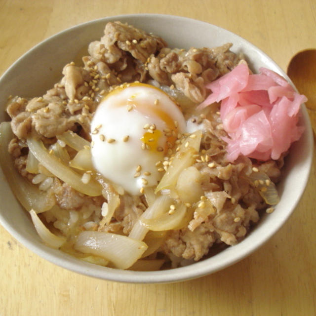 新玉葱で生姜焼き丼