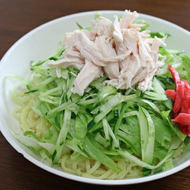 蒸し鶏があったんでマルちゃん「正麺　ごまだれ冷し」