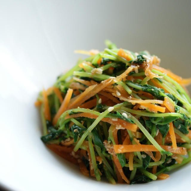 豆苗（とうみょう）はエコな食べ物～にんじんとピリ辛和え