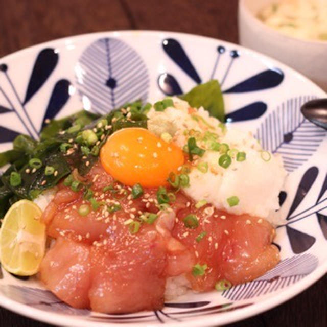 昼カフェ☆漬けまぐろとたたき長芋ののっけごはん(簡略レシピ)