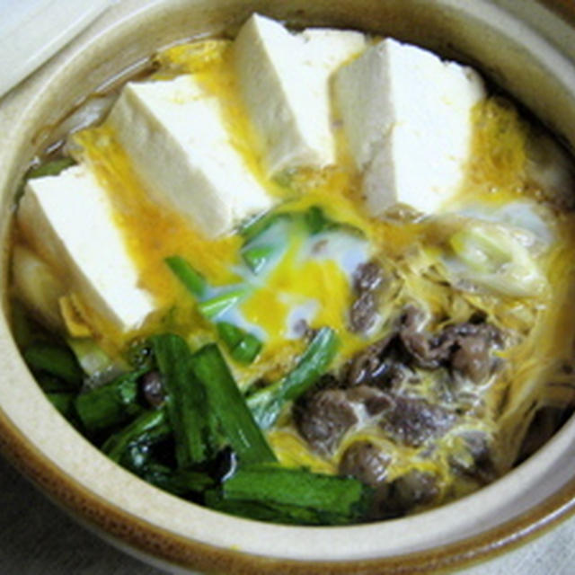 ニラ肉豆腐の卵とじ鍋