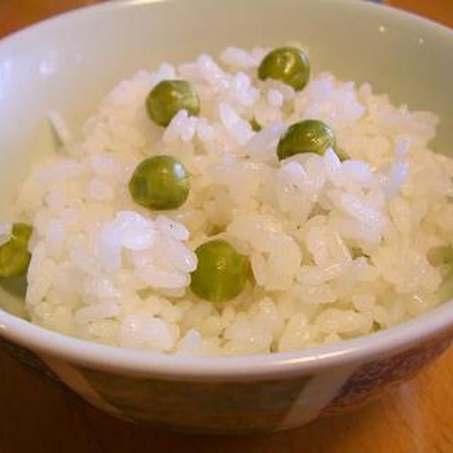 旬のグリーンピースで、豆ごはん