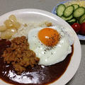 納豆目玉焼きカレー。嬉野風湯豆腐