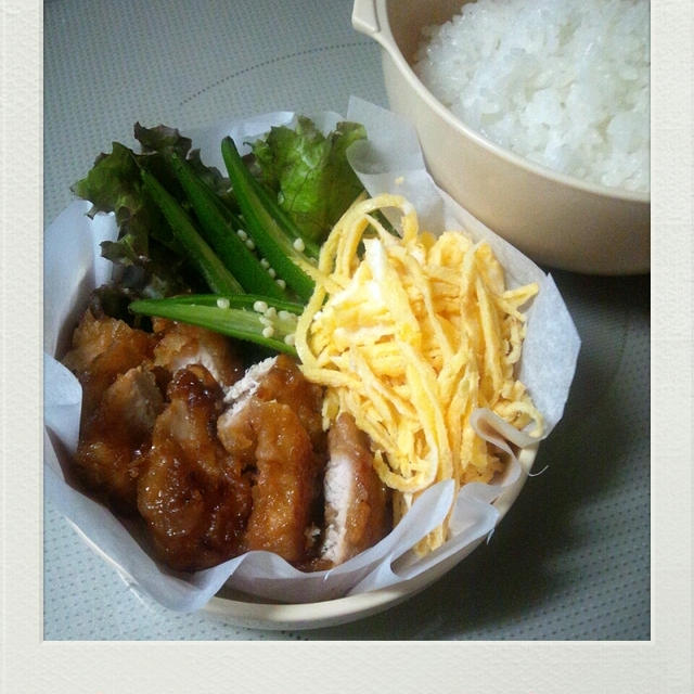 トロっと一口照り焼きチキン丼弁当☆