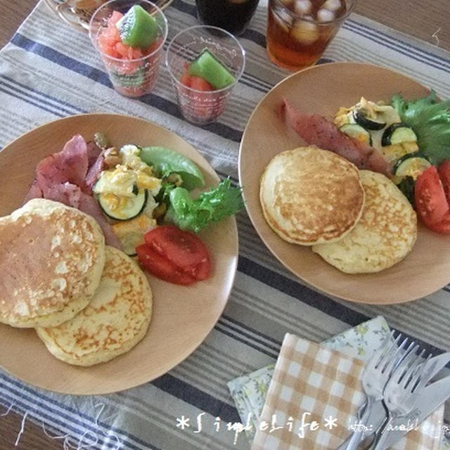 Cafeシンプルライフ・乗せちゃえホットケーキセット