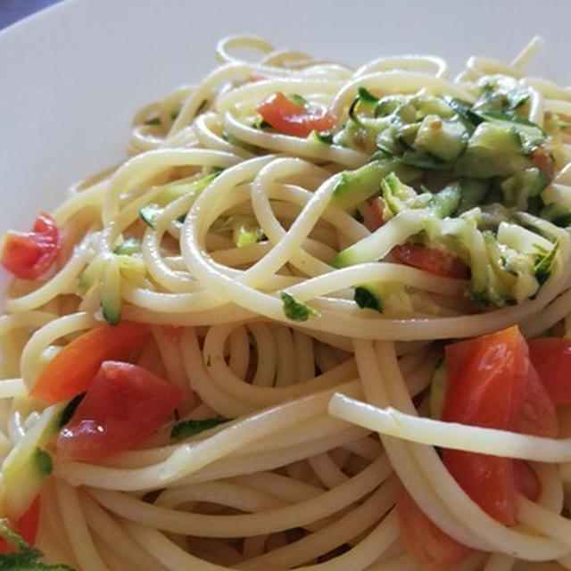 ズッキーニのスパゲッティと便利で簡単リメイク料理フリッタータ