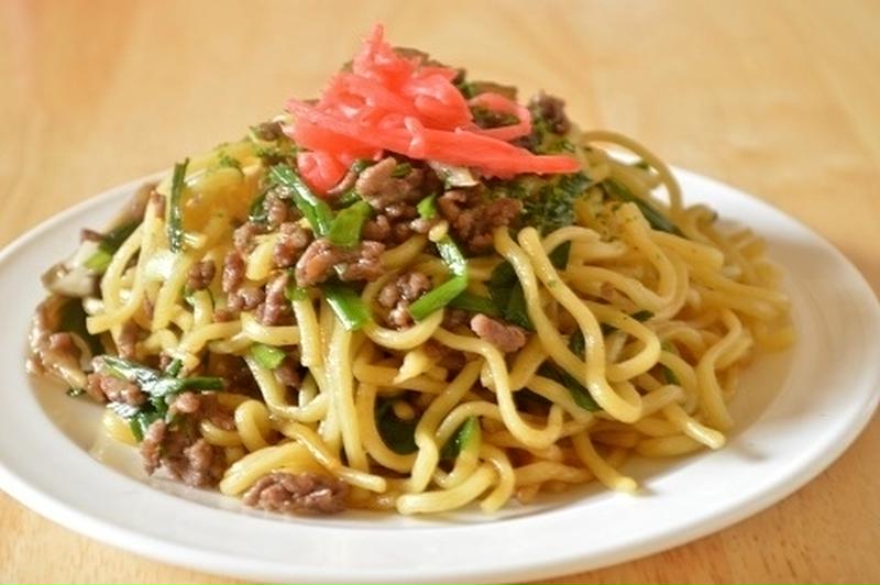 簡単！「ひき肉とニラのソース焼きそば」