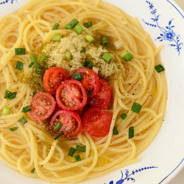 ４月３０日　木曜日　とろろ昆布とトマトのスープパスタ