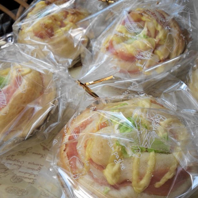 ふわふわお総菜パン