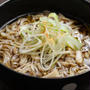 麺と一緒にずるずるいける「きのこ蕎麦」のレシピ