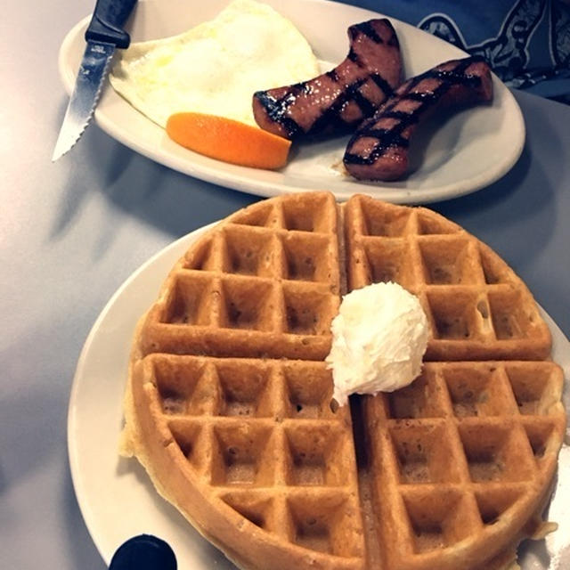 Debbie's Restaurant &amp; Pie shoppe