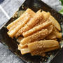 切り方で食感が変わる！れんこんのガリバタ醤油炒め