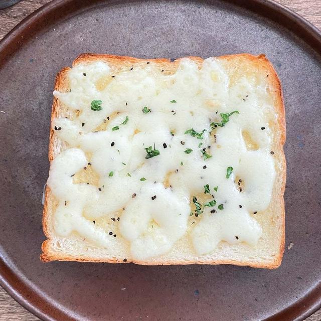 自己満節約を積み重ねる楽しみと、飽きもせず、安定で美味しい〝チーズトースト〟
