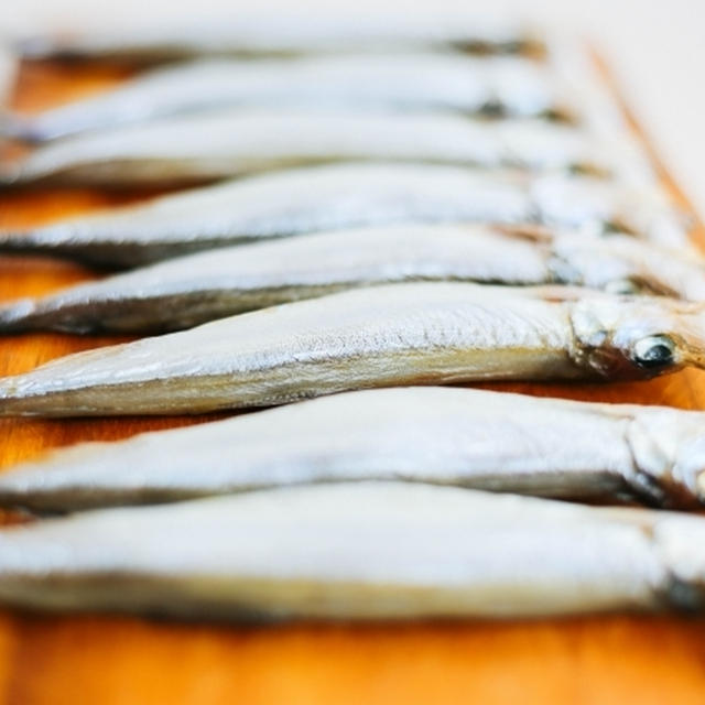 ししゃも シシャモ 柳葉魚 値段 1キロあたり平均1,502円 相場や旬の情報