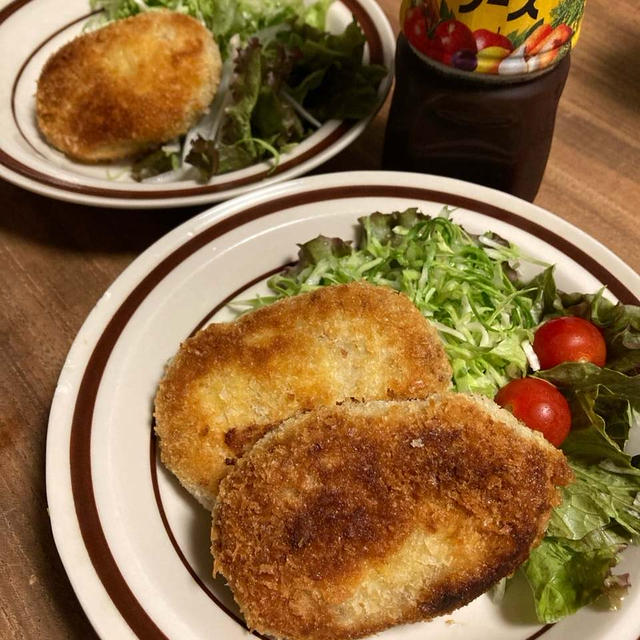 コロッケの前の日はピーマン肉詰め♪