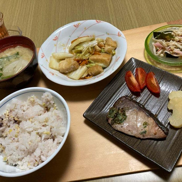 味付けブリがメインのThe和食の晩御飯