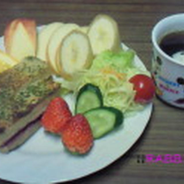 Good－morning ラビっ子のプルーベリーケーキ＆フルーツ野菜サラダコンビ～じゃよ♪