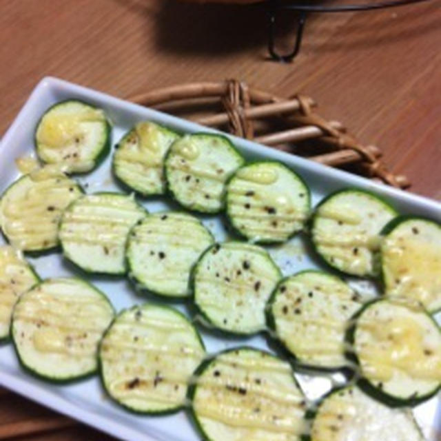 まーったりな一日とズッキーニのマヨネーズ焼き
