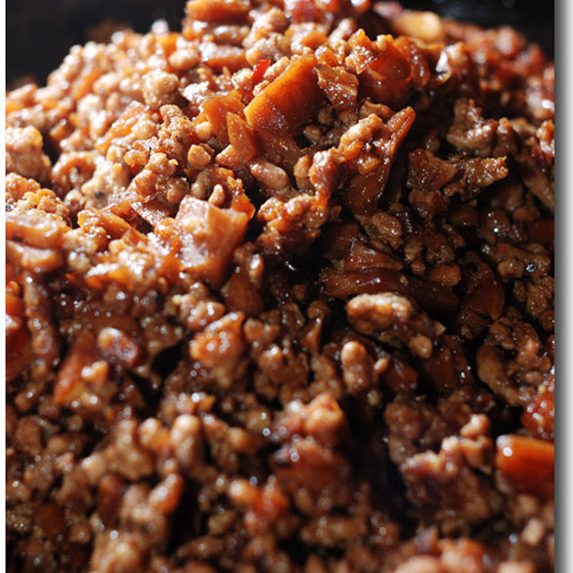 息子は そぼろ系 が大好きです！　豚ひき肉と筍の甘辛そぼろ