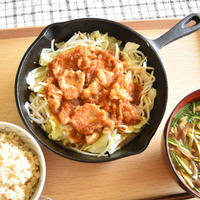 炒めキャベツたっぷり、鶏肉のしょうが焼き【ぐんまクッキングアンバサダー】砂糖、みりん不使用の自然な甘さのたれでキャベツもご飯も進むおかず。